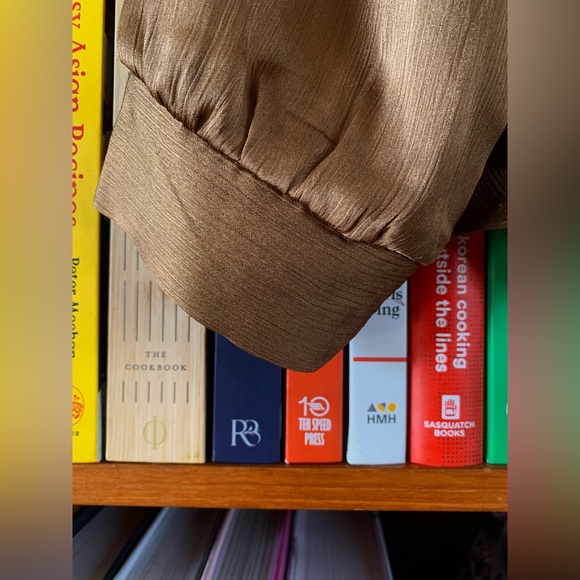 Silky Blouse - Picture 3 of 3